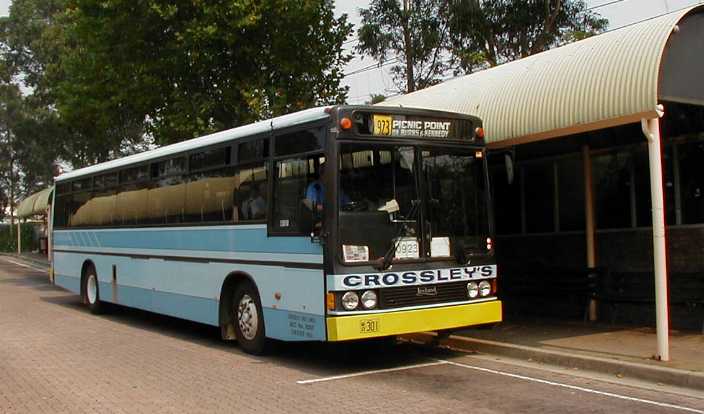 Crossley Leyland Leopard PMCA Commuter MO301